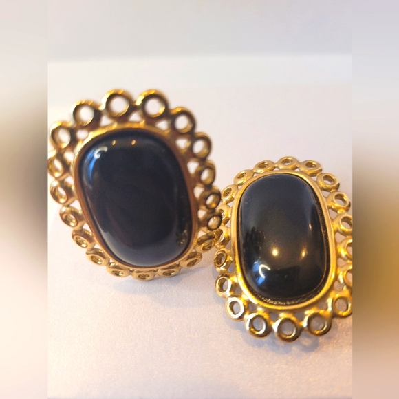 Givenchy Gold Tone Black Clip Earrings - Picture 1 of 3